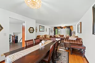8830 W Lotus Dr, Hickory Hills, IL 60457 - Photo 15