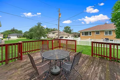 8830 W Lotus Drive, Hickory Hills, IL 60457 - Photo 31