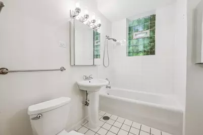 2751 W Logan Boulevard #2, Chicago, IL 60647 - Photo 15