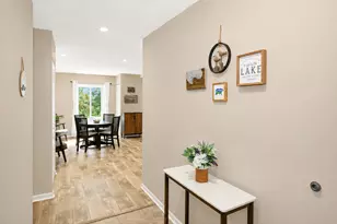 120 Lakeview Dr, Bloomingdale, IL 60108 - Photo 3