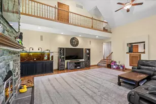 6008 Tomlinson Dr, McHenry, IL 60050 - Photo 7