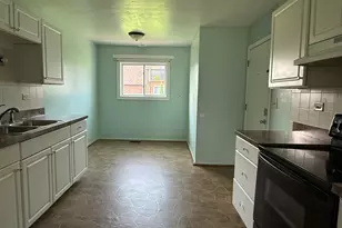 1020 9th St, Harvard, IL 60033 - Photo 5