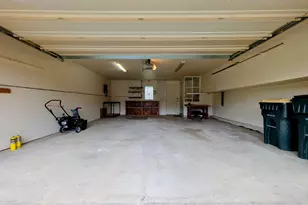 16W751 90th St, Willowbrook, IL 60527 - Photo 27