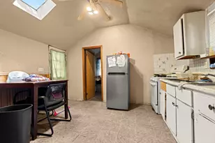 417 N Longwood St, Rockford, IL 61107 - Photo 5