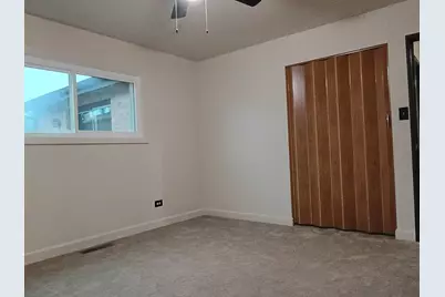 1301 Balmoral Avenue, Calumet City, IL 60409 - Photo 9