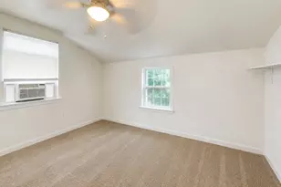 9615 S Bensley Ave, Chicago, IL 60628 - Photo 7