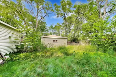 9615 S Bensley Avenue, Chicago, IL 60628 - Photo 19