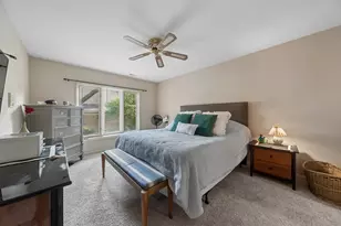1214 Gulfstream Pkwy, Libertyville, IL 60048 - Photo 11