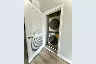 2807 S Halsted Street #309, Chicago, IL 60608 - Photo 5