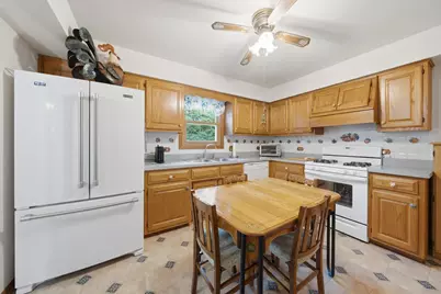 24208 W Frances Court, Shorewood, IL 60404 - Photo 5