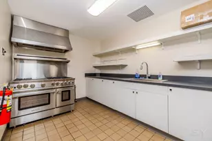 2800 N Lake Shore Dr, Chicago, IL 60657 - Photo 37