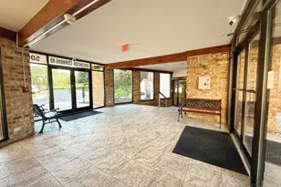 502 W Huntington Commons Rd, Mount Prospect, IL 60056 - Photo 27