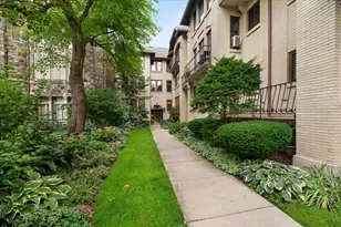949 Lake St, Oak Park, IL 60301 - Photo 3