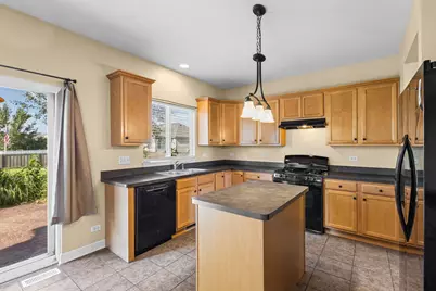 435 Shadow Wood Drive, Yorkville, IL 60560 - Photo 7
