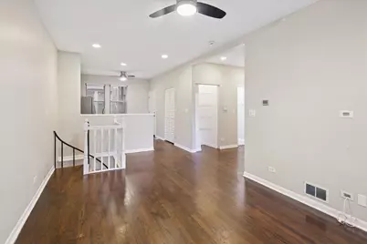3923 W Ainslie Street #1E, Chicago, IL 60625 - Photo 5