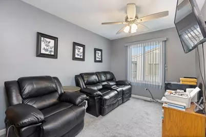 17 Fernwood Drive, Bolingbrook, IL 60440 - Photo 9