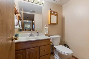 17 Fernwood Dr, Bolingbrook, IL 60440 - Photo 11