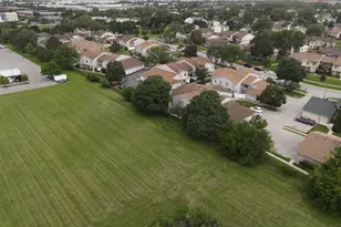 17 Fernwood Dr, Bolingbrook, IL 60440 - Photo 23