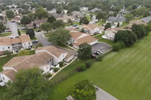 17 Fernwood Dr, Bolingbrook, IL 60440 - Photo 21