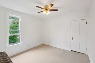 807 Greenleaf St, Evanston, IL 60202 - Photo 13