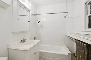 807 Greenleaf St, Evanston, IL 60202 - Photo 17