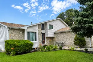 2010 Watertower Pl, Crest Hill, IL 60403 - Photo 1