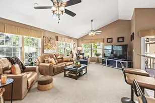 2431 Emily Ln, Elgin, IL 60124 - Photo 7
