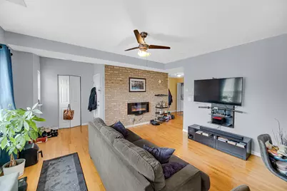 6104 N Rockwell Street #3N, Chicago, IL 60659 - Photo 3