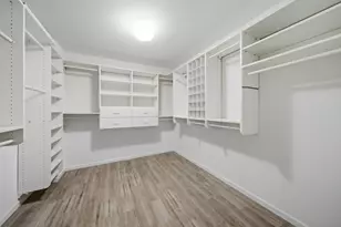 7030 Arbor Ln, Northfield, IL 60093 - Photo 17