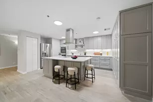 7030 Arbor Ln, Northfield, IL 60093 - Photo 9