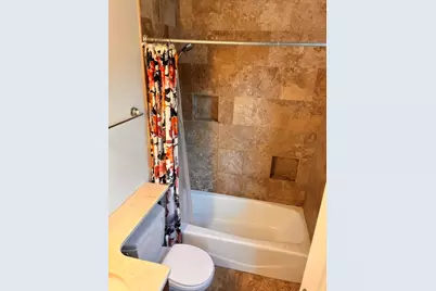 2458 W Eastwood Avenue #2, Chicago, IL 60625 - Photo 17