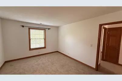 220 Oak Knoll Court #B2, Schaumburg, IL 60193 - Photo 23