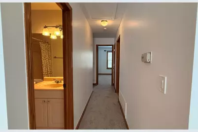 220 Oak Knoll Court #B2, Schaumburg, IL 60193 - Photo 13