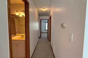 220 Oak Knoll Ct, Schaumburg, IL 60193 - Photo 13