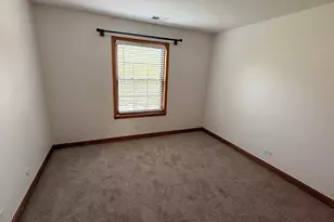 220 Oak Knoll Ct, Schaumburg, IL 60193 - Photo 25