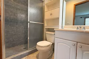 220 Oak Knoll Ct, Schaumburg, IL 60193 - Photo 21