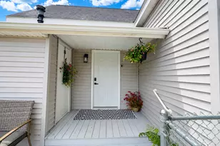 201 Mc Kinley St, Georgetown, IL 61846 - Photo 3