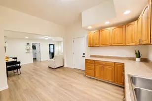 201 Mc Kinley St, Georgetown, IL 61846 - Photo 7