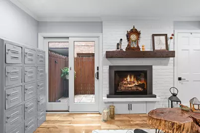 1912 N Cleveland Avenue #B, Chicago, IL 60614 - Photo 7