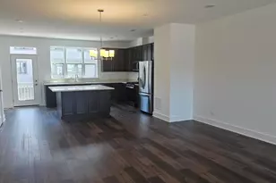 6431 Main St, Morton Grove, IL 60053 - Photo 3