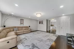 673 E Fountainview Dr, Mundelein, IL 60060 - Photo 3