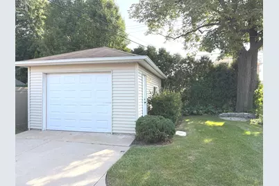 9427 S Harding Avenue, Evergreen Park, IL 60805 - Photo 29