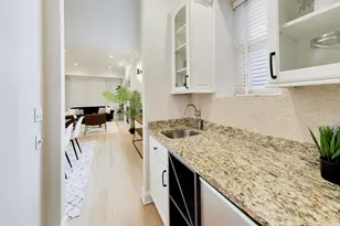3414 N Oakley Ave, Chicago, IL 60618 - Photo 11