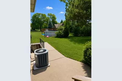 8808 S 85th Court, Hickory Hills, IL 60457 - Photo 25