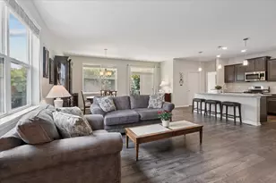 6331 Doral Dr, Gurnee, IL 60031 - Photo 3