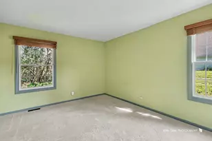 706 Wakefield Rd, Gurnee, IL 60031 - Photo 11