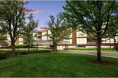 1301 N Western Avenue #237, Lake Forest, IL 60045 - Photo 1