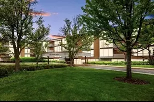 1301 N Western Ave, Lake Forest, IL 60045 - Photo 1