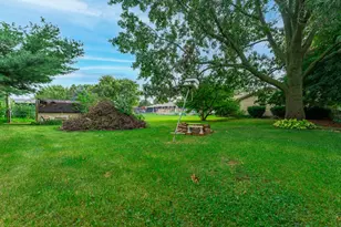 4877 Raymond Dr, Belvidere, IL 61008 - Photo 41