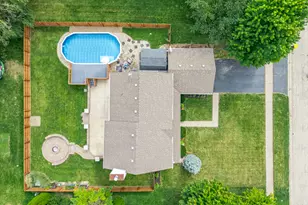 2516 Winfield Ln, Belvidere, IL 61008 - Photo 5